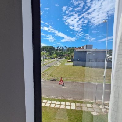 Casa em Condomínio com 272m², 3 quartos, 1 suíte, 2 garagens, no bairro RIO VERMELHO em Florianópolis