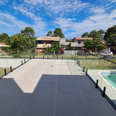 Casa em Condomínio com 272m², 3 quartos, 1 suíte, 2 garagens, no bairro RIO VERMELHO em Florianópolis