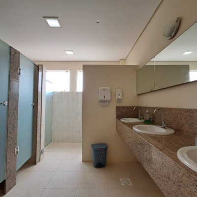 Casa em Condomínio com 272m², 3 quartos, 1 suíte, 2 garagens, no bairro RIO VERMELHO em Florianópolis