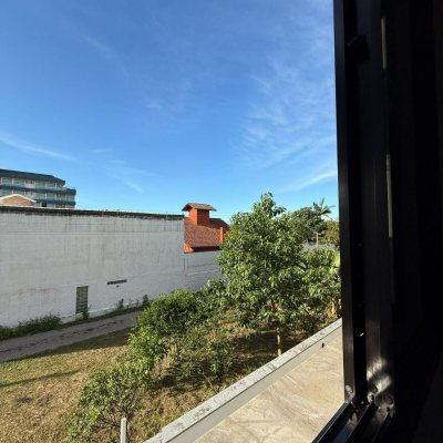 Apartamentos com 86m², 3 quartos, 1 suíte, 1 garagem, no bairro Ingleses do Rio Vermelho em Florianópolis