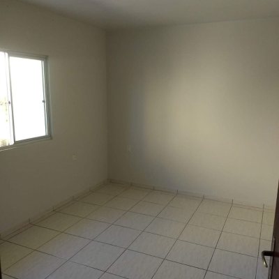 Casa Residencial com 144m², 3 quartos, 1 suíte, 3 garagens, no bairro Canasvieiras em Florianópolis