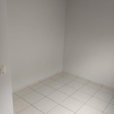 Casa Residencial com 144m², 3 quartos, 1 suíte, 3 garagens, no bairro Canasvieiras em Florianópolis