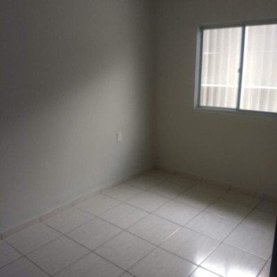 Casa Residencial com 144m², 3 quartos, 1 suíte, 3 garagens, no bairro Canasvieiras em Florianópolis