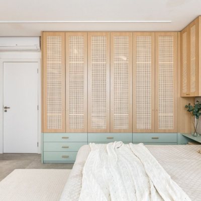 Casa em Condomínio com 234m², 3 quartos, 1 suíte, 2 garagens, no bairro Lagoa Da Conceição em Florianópolis