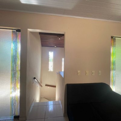 Casa Residencial com 450m², 6 quartos, 3 suítes, 4 garagens, no bairro Ingleses em Florianópolis