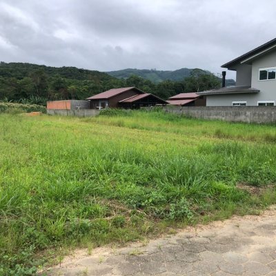 Terrenos Residenciais com 360m², no bairro Centro em Águas Mornas