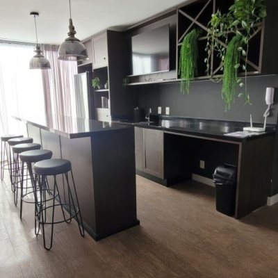 Cobertura com 151m², 2 quartos, 2 suítes, 2 garagens, no bairro Campeche em Florianópolis