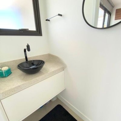 Cobertura com 151m², 2 quartos, 2 suítes, 2 garagens, no bairro Campeche em Florianópolis