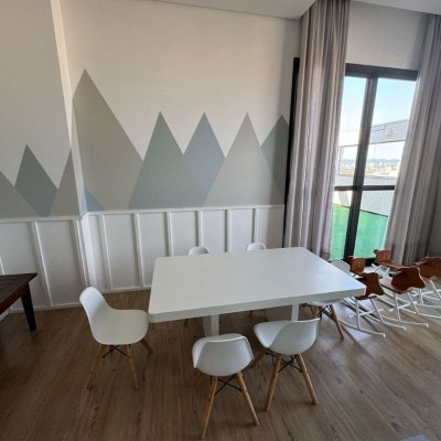 Apartamentos com 81m², 2 quartos, 1 suíte, 1 garagem, no bairro Kobrasol em São José