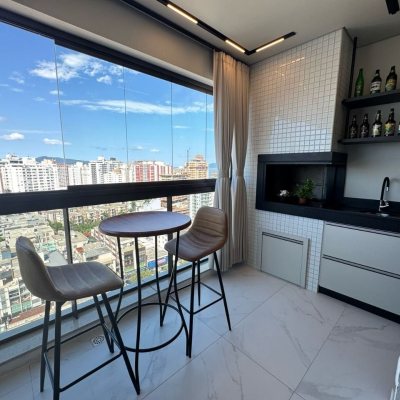 Apartamentos com 81m², 2 quartos, 1 suíte, 1 garagem, no bairro Kobrasol em São José