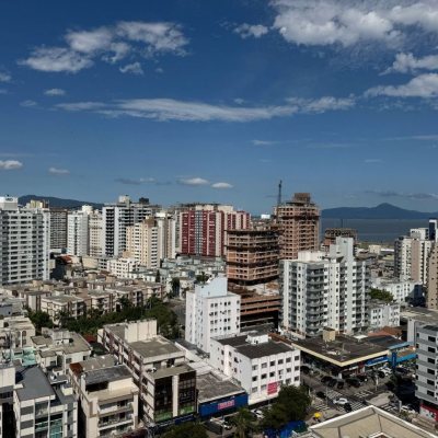 Apartamentos com 81m², 2 quartos, 1 suíte, 1 garagem, no bairro Kobrasol em São José