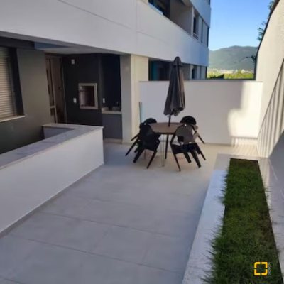 Apartamentos com 105m², 2 quartos, 1 suíte, 1 garagem, no bairro Cacupé em Florianópolis