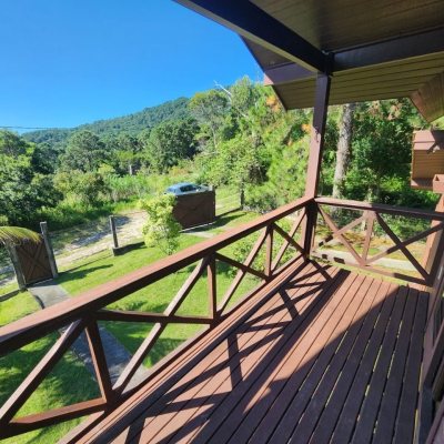 Casa Residencial com 118m², 3 quartos, 1 suíte, 3 garagens, no bairro Barra da Lagoa em Florianópolis