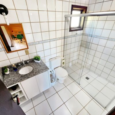 Casa Residencial com 118m², 3 quartos, 1 suíte, 3 garagens, no bairro Barra da Lagoa em Florianópolis