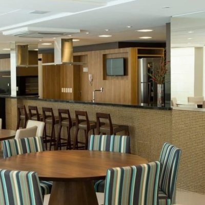 Cobertura com 316m², 4 quartos, 4 suítes, 3 garagens, no bairro Cachoeira Do Bom Jesus em Florianópolis