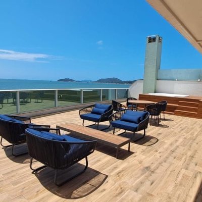 Cobertura com 316m², 4 quartos, 4 suítes, 3 garagens, no bairro Cachoeira Do Bom Jesus em Florianópolis