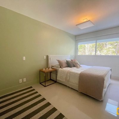 Apartamentos com 128m², 3 quartos, 3 suítes, 2 garagens, no bairro Cachoeira Do Bom Jesus em Florianópolis