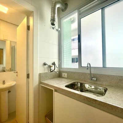 Apartamentos com 128m², 3 quartos, 3 suítes, 2 garagens, no bairro Cachoeira Do Bom Jesus em Florianópolis