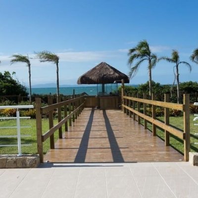 Apartamentos com 128m², 3 quartos, 3 suítes, 2 garagens, no bairro Cachoeira Do Bom Jesus em Florianópolis