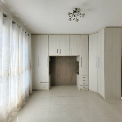 Apartamentos com 98m², 3 quartos, 1 suíte, 2 garagens, no bairro Pedra Branca em Palhoça