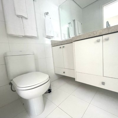 Apartamentos com 137m², 4 quartos, 3 suítes, 2 garagens, no bairro Cachoeira Do Bom Jesus em Florianópolis