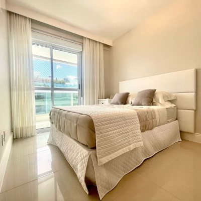 Apartamentos com 137m², 4 quartos, 3 suítes, 2 garagens, no bairro Cachoeira Do Bom Jesus em Florianópolis