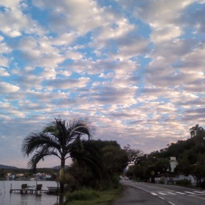 Pousada com 301m², 7 quartos, 7 suítes, 50 garagens, no bairro Barra Da Lagoa em Florianópolis