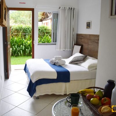 Pousada com 301m², 7 quartos, 7 suítes, 50 garagens, no bairro Barra Da Lagoa em Florianópolis