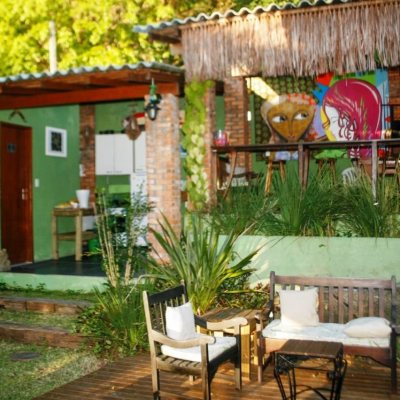 Pousada com 301m², 7 quartos, 7 suítes, 50 garagens, no bairro Barra Da Lagoa em Florianópolis