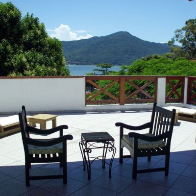 Pousada com 301m², 7 quartos, 7 suítes, 50 garagens, no bairro Barra Da Lagoa em Florianópolis