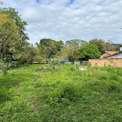 Terrenos Residenciais com 1493m², no bairro Ibiraquera em Imbituba