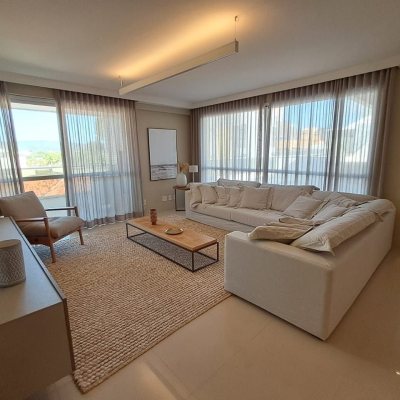 Cobertura com 246m², 4 quartos, 3 suítes, 3 garagens, no bairro Cachoeira do Bom Jesus em Florianópolis