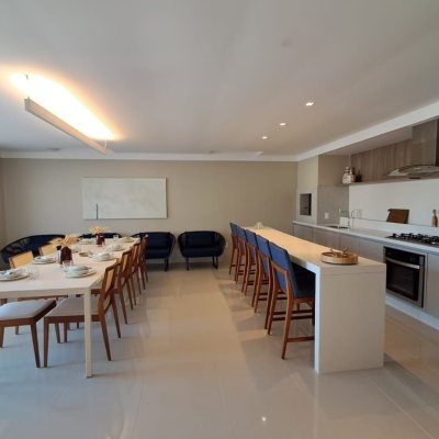 Cobertura com 246m², 4 quartos, 3 suítes, 3 garagens, no bairro Cachoeira do Bom Jesus em Florianópolis