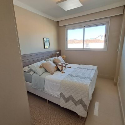 Cobertura com 246m², 4 quartos, 3 suítes, 3 garagens, no bairro Cachoeira do Bom Jesus em Florianópolis