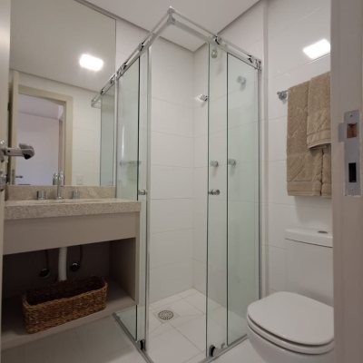 Cobertura com 246m², 4 quartos, 3 suítes, 3 garagens, no bairro Cachoeira do Bom Jesus em Florianópolis