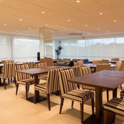 Cobertura com 246m², 4 quartos, 3 suítes, 3 garagens, no bairro Cachoeira do Bom Jesus em Florianópolis