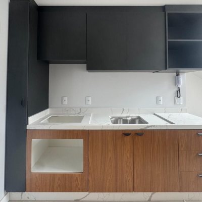 Loft com 51m², 1 quarto, 1 suíte, 1 garagem, no bairro Lagoa da Conceição em Florianópolis