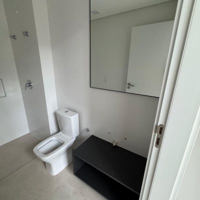 Loft com 51m², 1 quarto, 1 suíte, 1 garagem, no bairro Lagoa da Conceição em Florianópolis