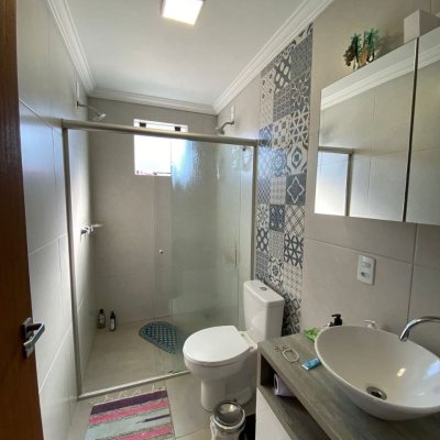 Casa Residencial com 170m², 2 quartos, 1 suíte, no bairro Rio Tavares em Florianópolis