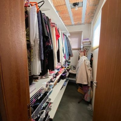 Casa Residencial com 170m², 2 quartos, 1 suíte, no bairro Rio Tavares em Florianópolis