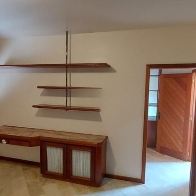 Casa Residencial com 390m², 4 quartos, 3 suítes, 2 garagens, no bairro Fazenda Santo Antônio em São José