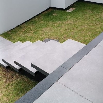 Casa Residencial com 199m², 4 quartos, 3 suítes, 2 garagens, no bairro Rio Tavares em Florianópolis