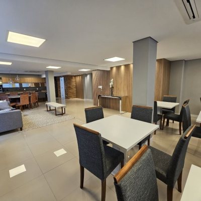 Apartamentos com 143m², 2 quartos, 1 suíte, 1 garagem, no bairro Centro em Florianópolis