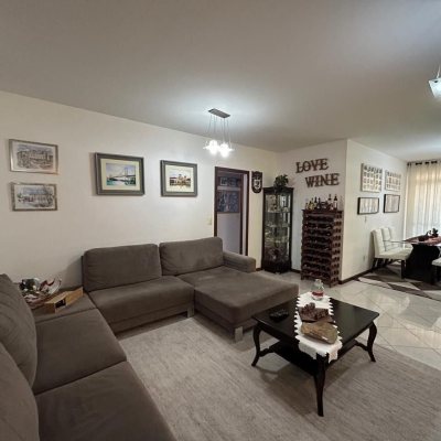 Apartamentos com 138m², 3 quartos, 1 suíte, 1 garagem, no bairro Kobrasol em São José