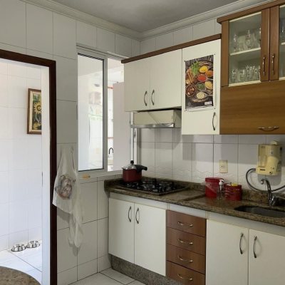 Apartamentos com 138m², 3 quartos, 1 suíte, 1 garagem, no bairro Kobrasol em São José