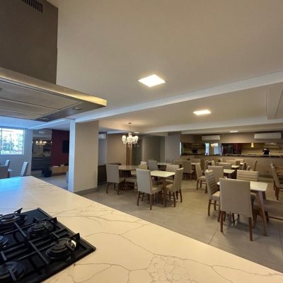 Apartamentos com 138m², 3 quartos, 1 suíte, 1 garagem, no bairro Kobrasol em São José