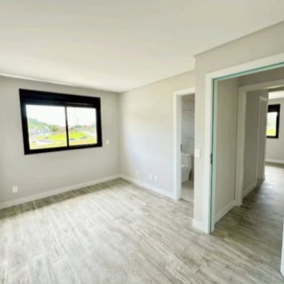 Casa Residencial com 204m², 3 quartos, 3 suítes, 2 garagens, no bairro Rio Tavares em Florianópolis