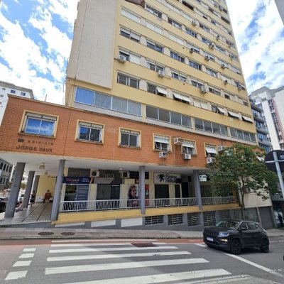 Sala com 26m², no bairro Centro em Florianópolis