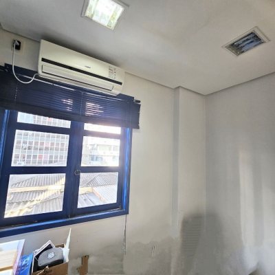 Sala com 26m², no bairro Centro em Florianópolis