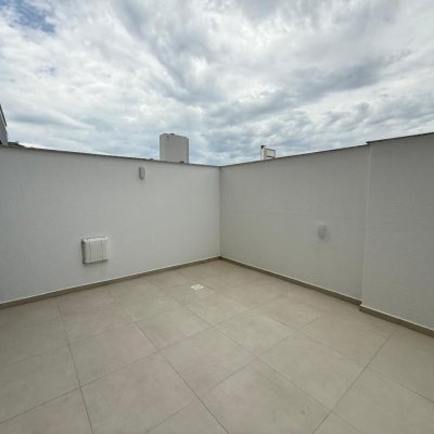 Apartamentos com 55m², 1 quarto, 1 garagem, no bairro Centro em Florianópolis